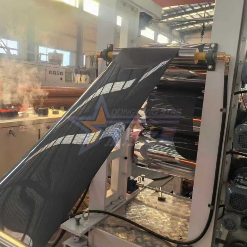 Zákazník Dezhou kontroluje zariadenie POK HIPS