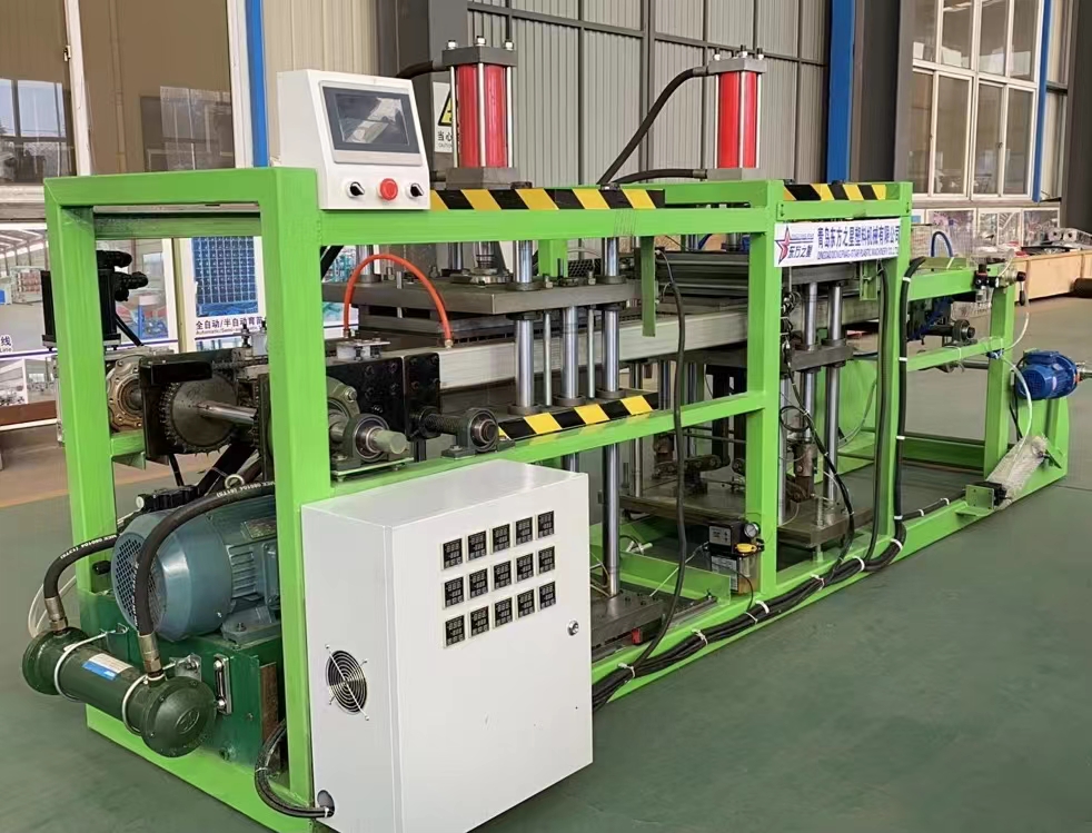 Ako môže plne automatizované zariadenie na sadenice dosiahnuť stabilnú a efektívnu výrobu?