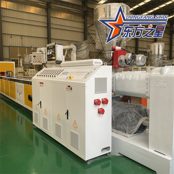 O vybavení panelov Veľkej steny